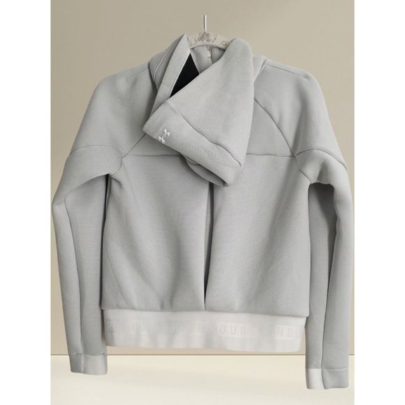 Under Armour Light Gray Zip-Up  Youth Jacket Size Small - Picture 2 of 8